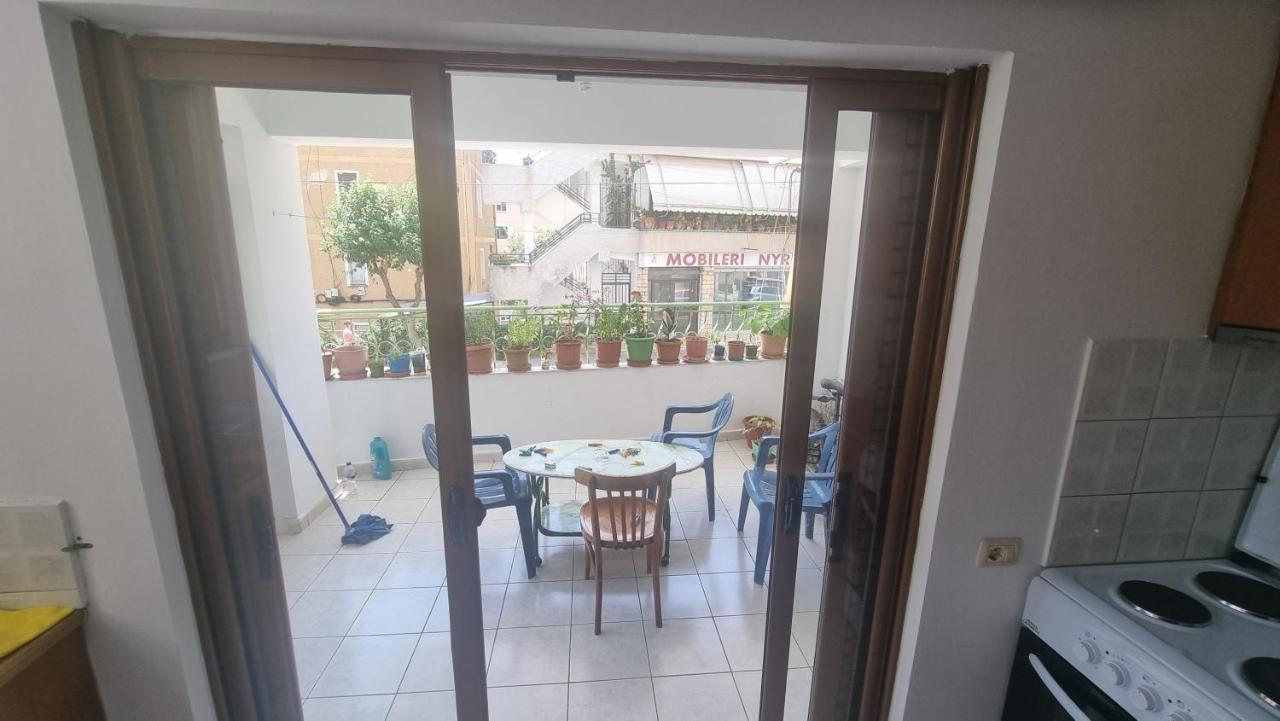 Teemo'S Apartments Sarandë Exterior foto